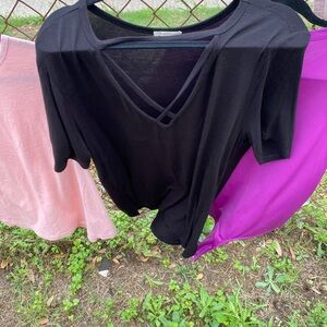 Black V-Neck Short Sleeve Top